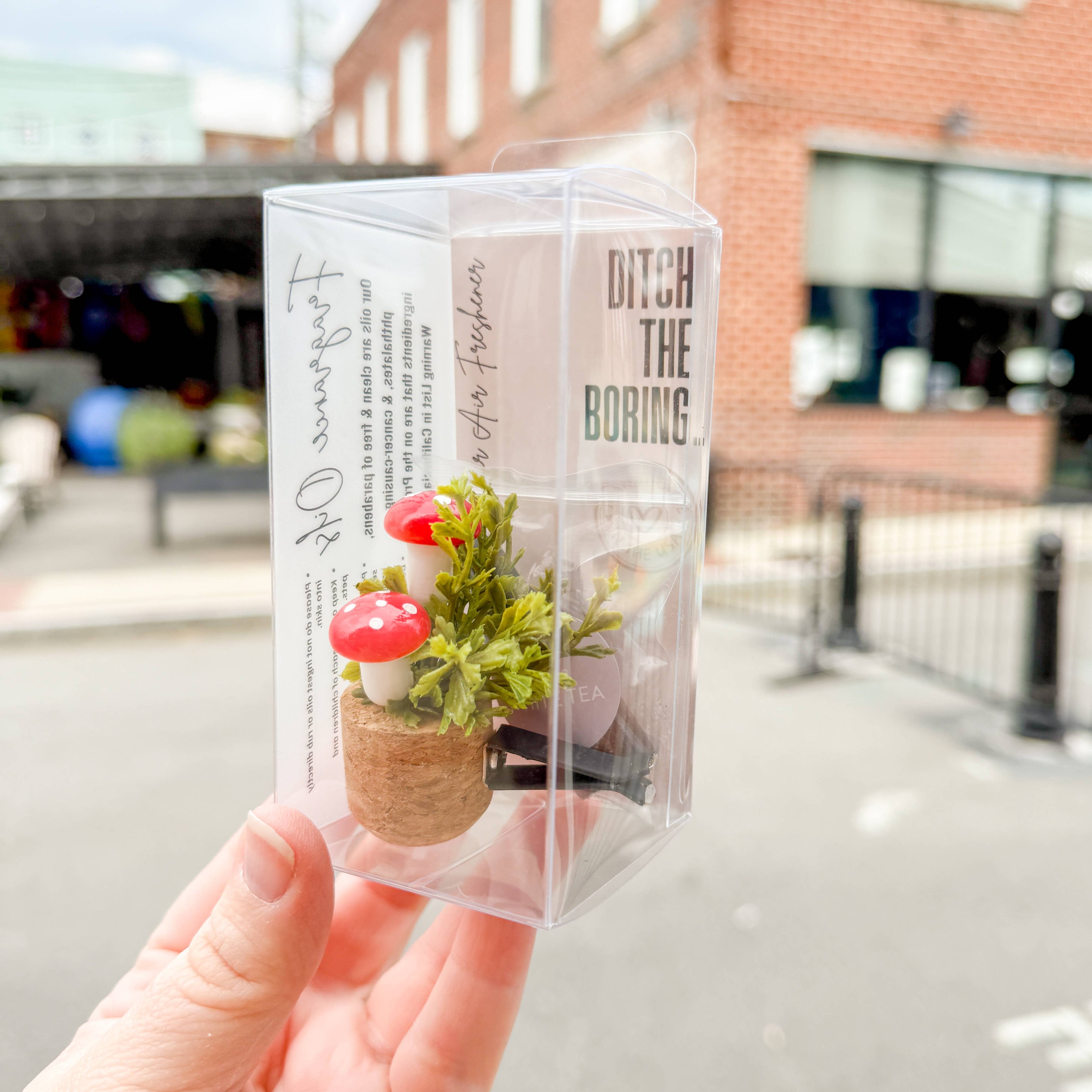 Mushroom Vent Clip Car Air Freshener Diffuser (Reusable): Clean & Fresh - Random Bestseller