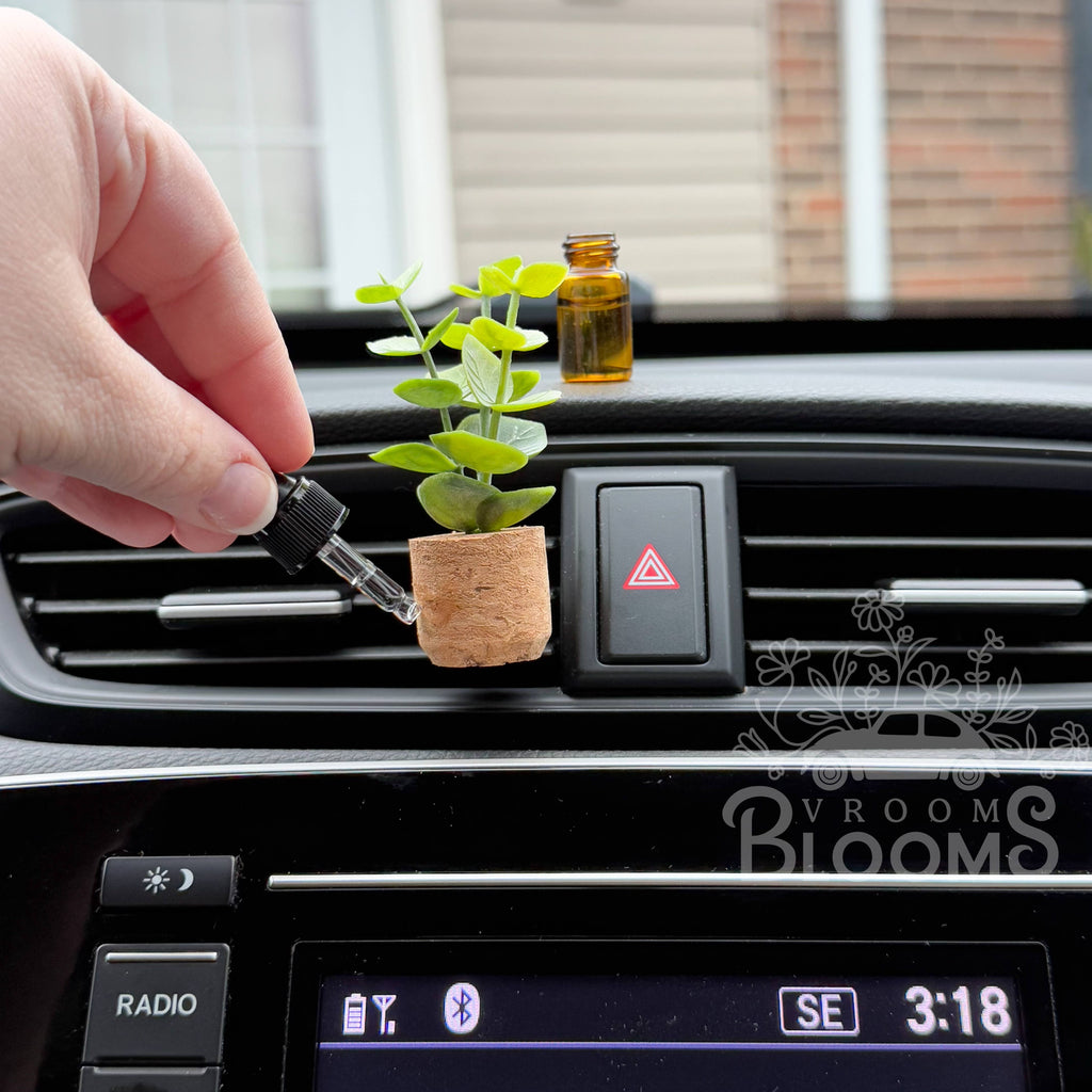 Eucalyptus Plant Vent Clip Car Air Freshener (Reusable): Eucalyptus & Peppermint