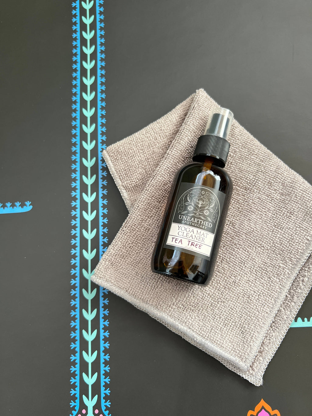 Yoga Mat Cleaning Spray 4 oz - Natural Cleaner Safe for Yoga: Tea Tree