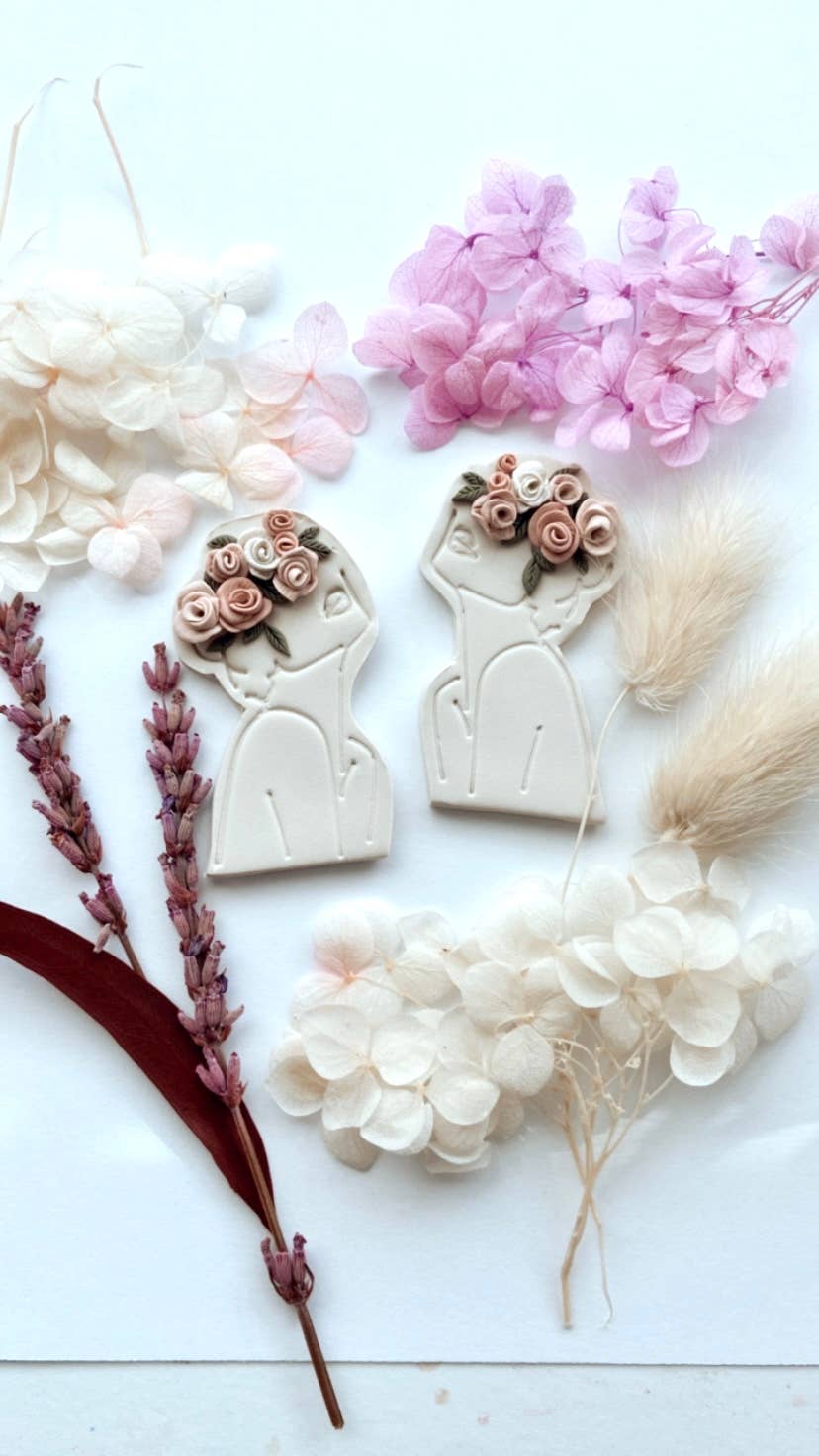 Goddess Queen statement studs: Cream/Pink